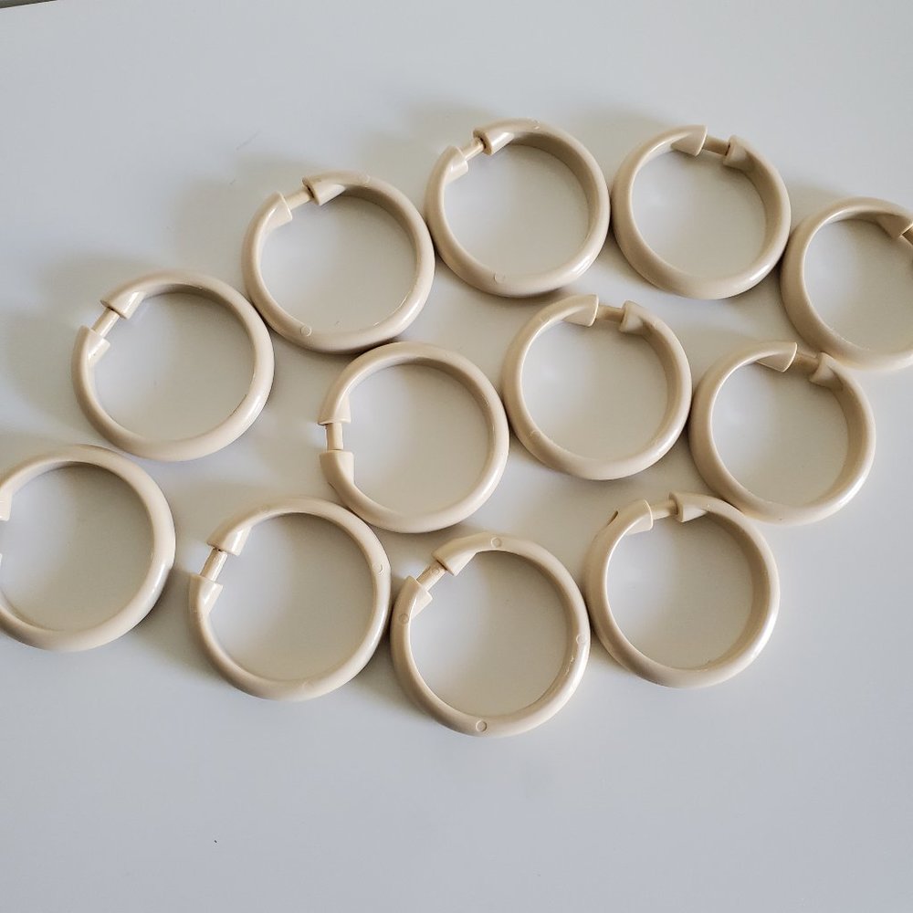 (Set of 12) Plastic Shower Curtain Rings